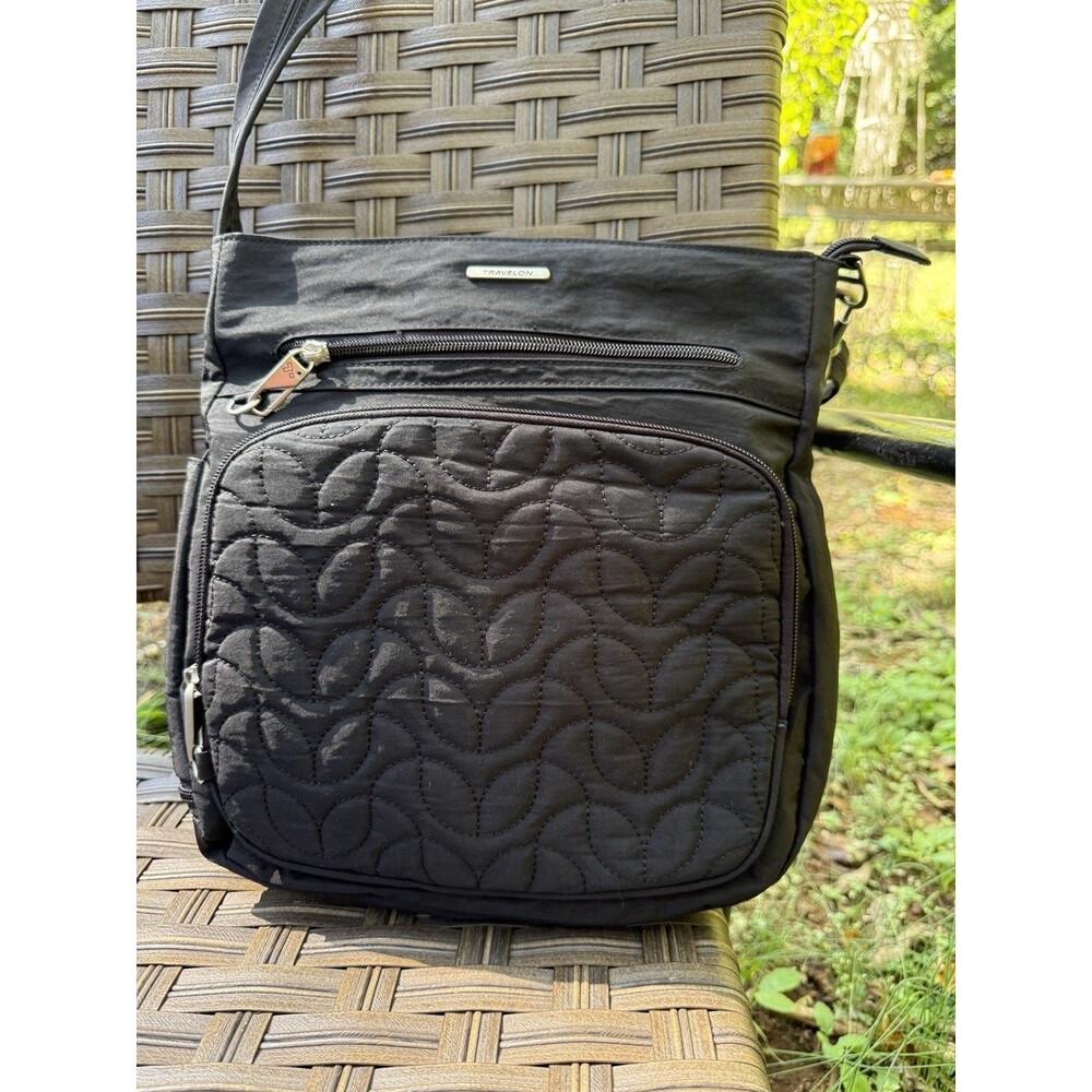 Travelon 5 Point Anti-Theft Classic North-South Crossbody Bag Black RFID
